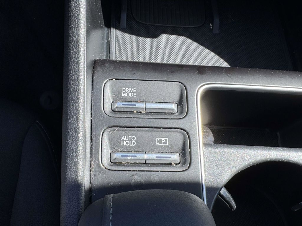 Used 2025 Hyundai Sonata SEL FWD image 31