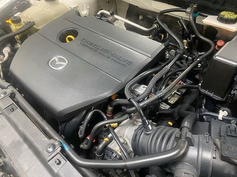 Used 2011 MAZDA MAZDA3 i Touring image 18