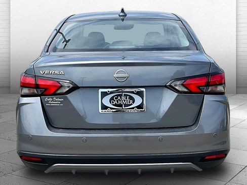 Used 2025 Nissan Versa SV FWD image 6