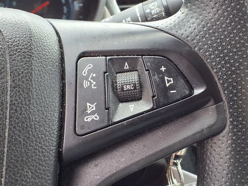 Used 2013 Chevrolet Cruze LS FWD image 20