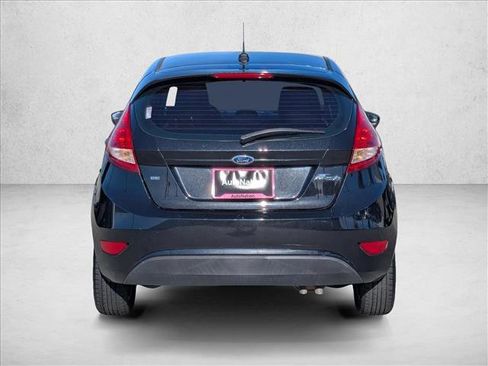 Used 2012 Ford Fiesta SE FWD image 7
