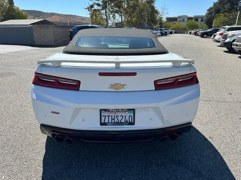 Used 2016 Chevrolet Camaro SS RWD image 3