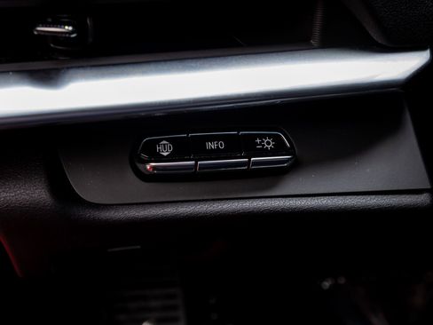 Used 2022 Chevrolet Corvette Stingray Preferred Cpe w/ Z51 Performance Package image 17