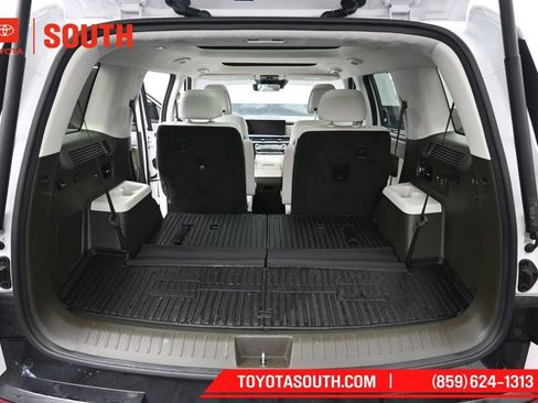 Used 2025 Hyundai Santa Fe Calligraphy AWD/4WD image 37
