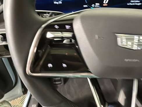 Used 2024 Cadillac Lyriq Tech AWD/4WD image 17
