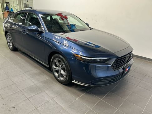 Used 2024 Honda Accord EX image 2