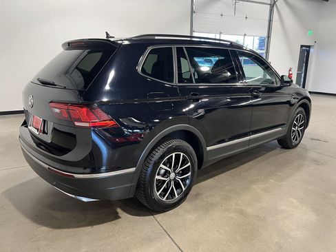 Used 2021 Volkswagen Tiguan SE FWD image 3