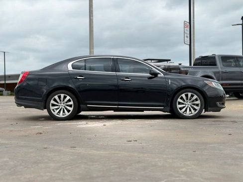 Used 2013 Lincoln MKS image 7