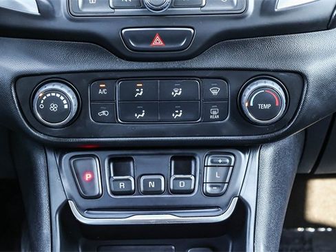 Used 2018 GMC Terrain SLE image 14