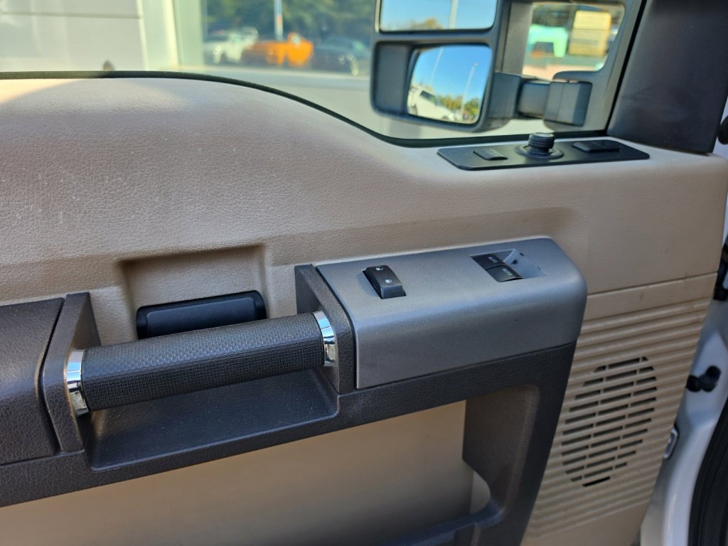 Used 2015 Ford F250 Lariat w/ Chrome Package AWD/4WD image 14