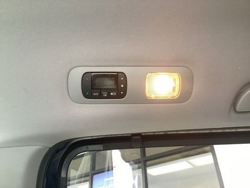 Used 2018 Honda Odyssey EX image 16