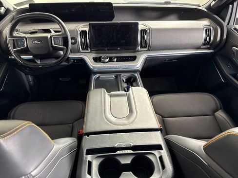 Used 2025 Ford Expedition Tremor AWD/4WD image 28