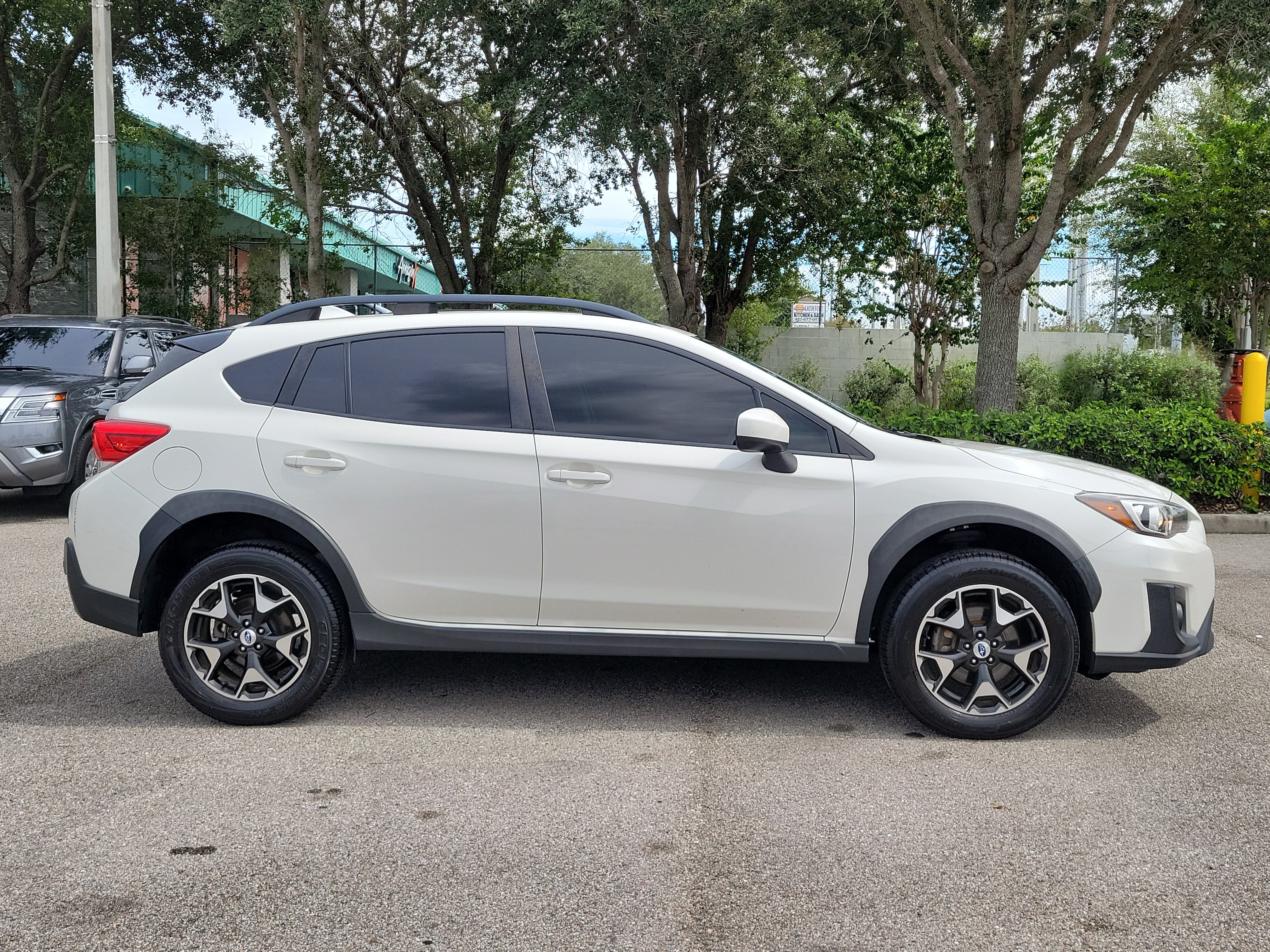Used 2018 Subaru Crosstrek 2.0i Premium AWD/4WD image 4