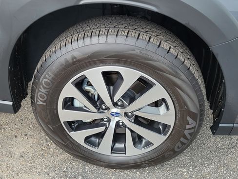Used 2024 Subaru Outback Premium AWD/4WD image 8
