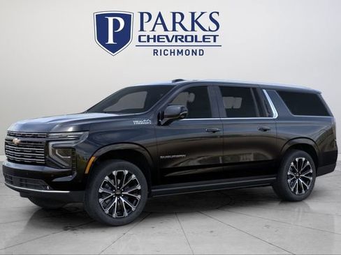 New 2026 Chevrolet Suburban High Country image 2