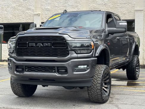 Used 2023 RAM 2500 Limited w/ Night Edition AWD/4WD image 16