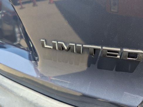 Used 2019 Jeep Cherokee Limited AWD/4WD image 27