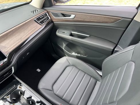 New 2026 Volkswagen Atlas SEL AWD/4WD image 26