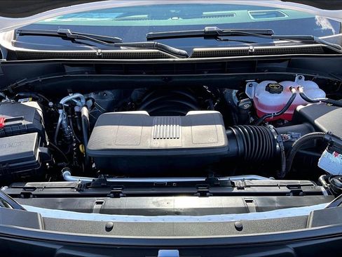 New 2026 Cadillac Escalade ESV Luxury w/ LPO, Radiant Package AWD/4WD image 11