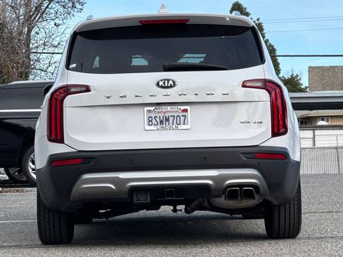 Used 2021 Kia Telluride EX w/ EX Premium Package image 5