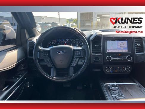 Used 2019 Ford Expedition Limited w/ Equipment Group 301A AWD/4WD image 34