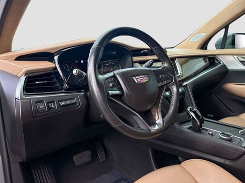 Used 2022 Cadillac XT6 Premium Luxury w/ Platinum Package image 10