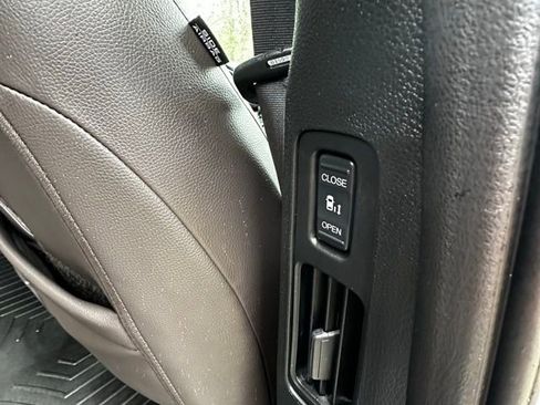 Used 2020 Honda Odyssey Elite image 21