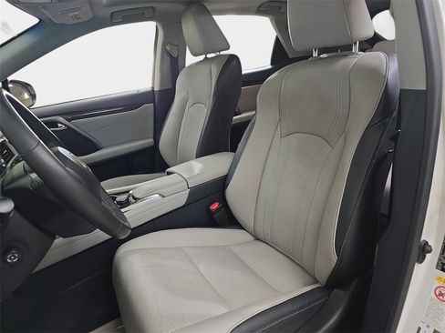 Used 2017 Lexus RX 350 350 w/ Premium Package image 18