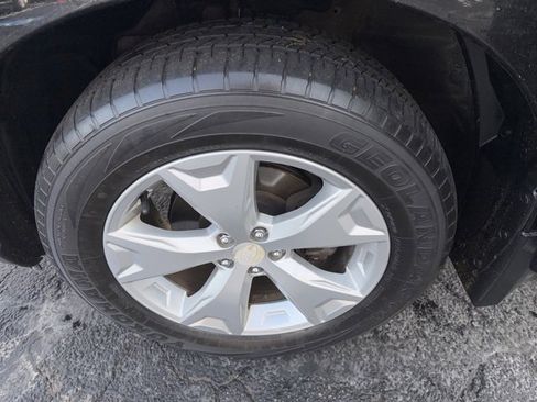 Used 2015 Subaru Forester 2.5i Limited image 35