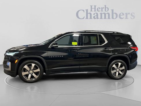 Used 2023 Chevrolet Traverse LT w/ LT Premium Package AWD/4WD image 4