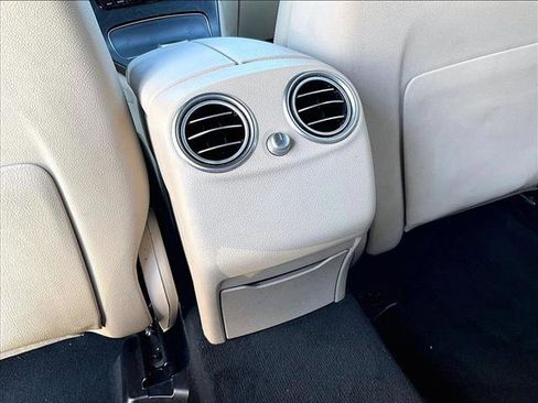 Used 2018 Mercedes-Benz GLC 300 image 25