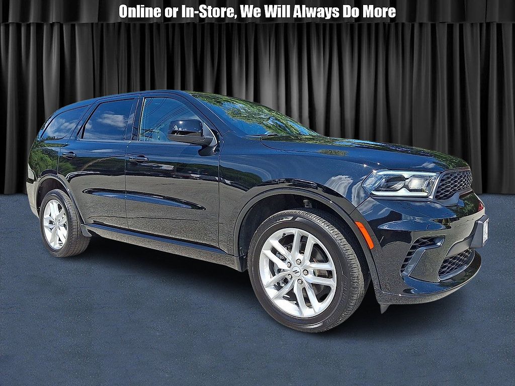 Used 2025 Dodge Durango GT AWD/4WD image 1