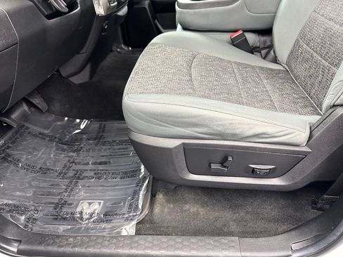 Used 2017 RAM 1500 Outdoorsman AWD/4WD image 30