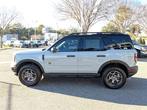 Used 2024 Ford Bronco Sport Badlands image 9