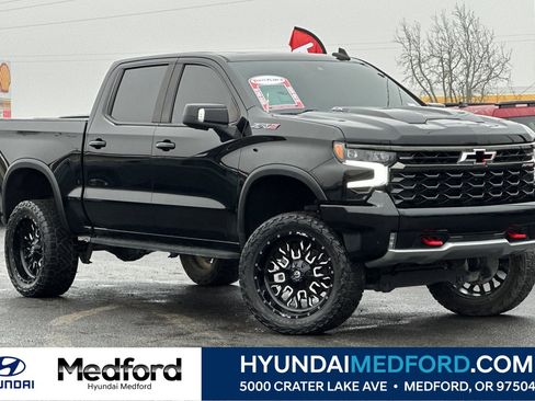 Used 2022 Chevrolet Silverado 1500 ZR2 image 1
