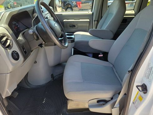 Used 2014 Ford E-350 and Econoline 350 XLT RWD image 20