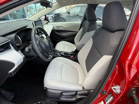 Used 2020 Toyota Corolla LE image 11
