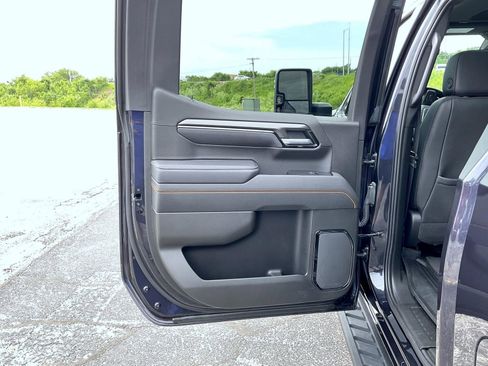 Certified 2025 GMC Sierra 1500 AT4 w/ AT4 Premium Package AWD/4WD image 20