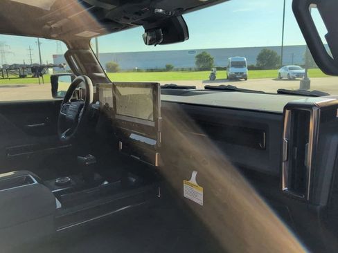 New 2025 GMC Hummer EV 3X w/ LPO, Sport Package image 28