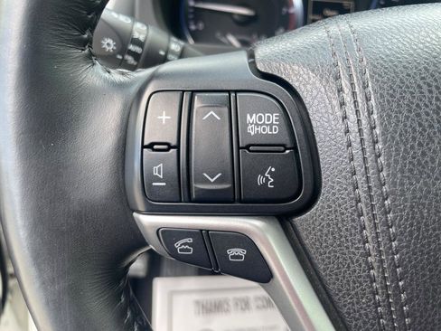 Used 2015 Toyota Highlander Limited Platinum AWD/4WD image 24