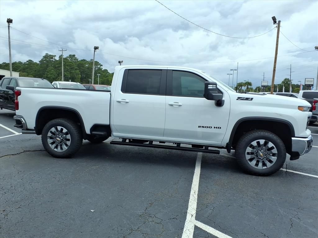 New 2026 Chevrolet Silverado 2500 LT AWD/4WD image 2