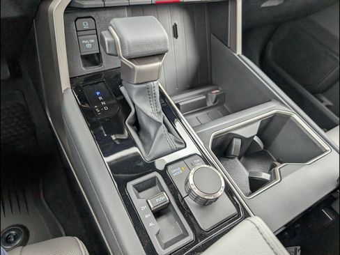 New 2026 Toyota Tundra Limited AWD/4WD image 11