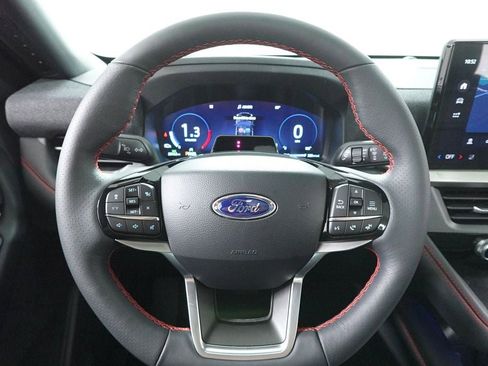 Used 2026 Ford Explorer ST-Line w/ ST-Line Street Pack image 15