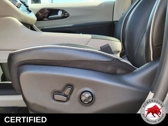 Used 2023 Chrysler Pacifica Limited FWD image 27