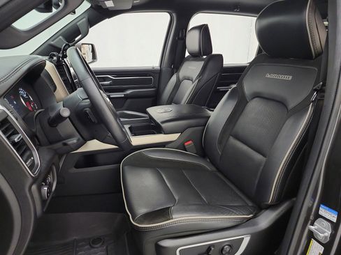 Used 2019 RAM 1500 Laramie RWD image 12