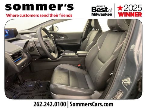 Used 2023 Toyota Prius XLE AWD/4WD image 9