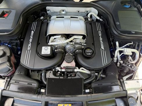 Used 2021 Mercedes-Benz GLC 63 AMG 4MATIC image 23