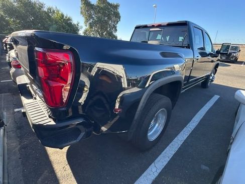 Used 2024 Chevrolet Silverado 3500 High Country w/ High Country Premium Package AWD/4WD image 5