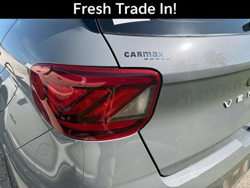 Used 2020 Hyundai Venue SEL w/ Convenience + Premium Package FWD image 11