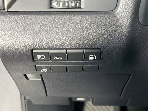 Used 2022 Lexus RX 450h AWD w/ Premium Package image 10